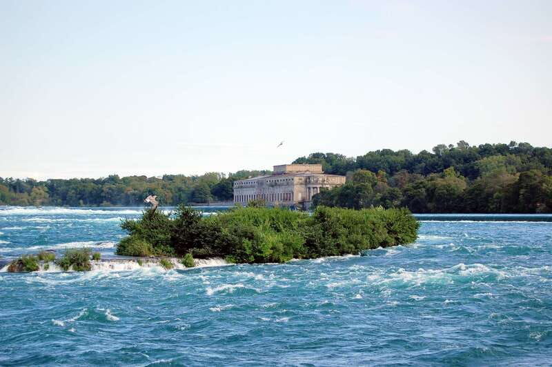 toronto-small-group-niagara-falls-day-trip-2