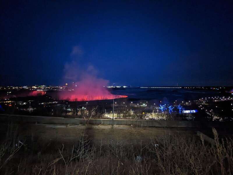toronto-to-niagara-falls-evening-cruise-lights-tour-2