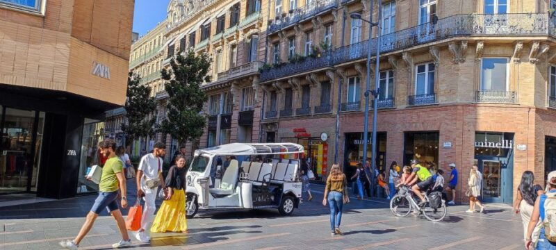 toulouse-electric-tuk-tuk-tour-with-photo-stops-and-audio