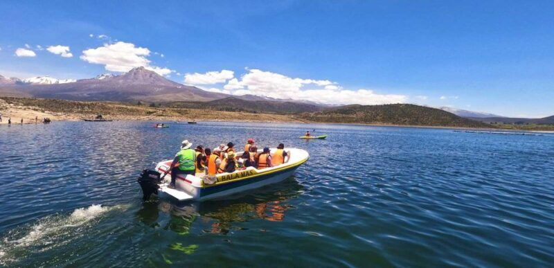 tour-of-salinas-and-yanaorco-lagoons-lojen-thermal-baths-2