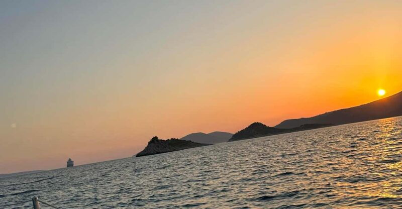 trogir-sunset-sailing