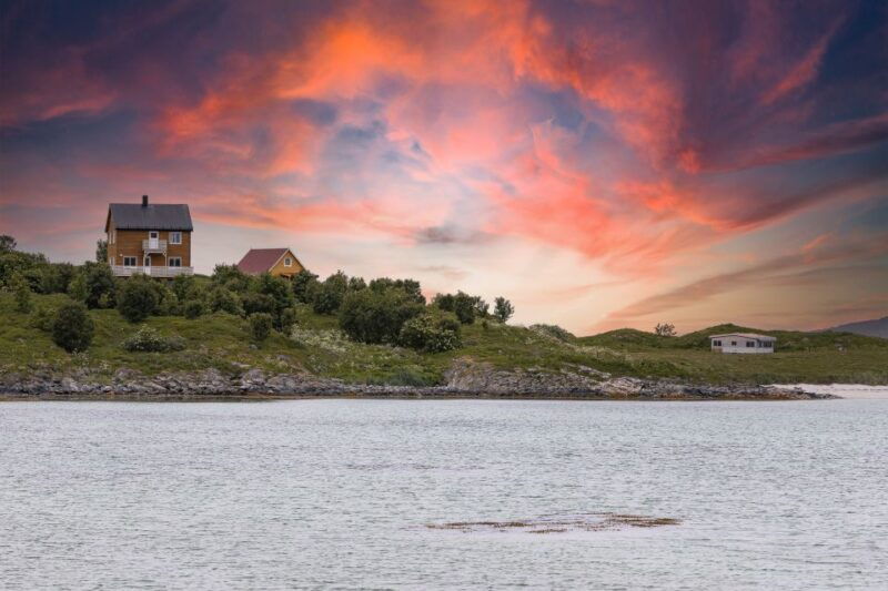 tromso-guided-fjord-expedition-in-kvaloya-with-light-lunch