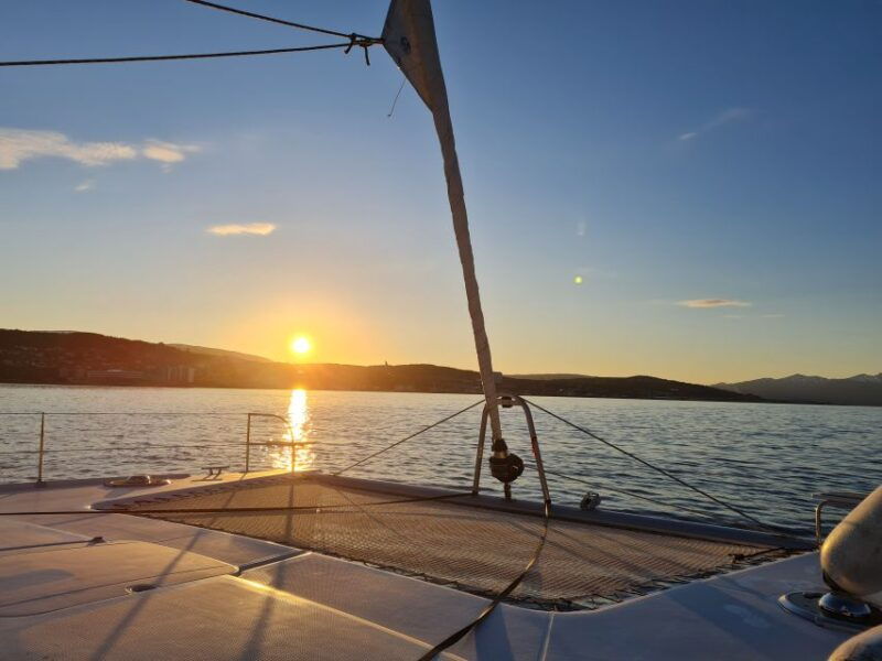 tromso-sightseeing-cruise-by-catamaran-with-snacks-drinks