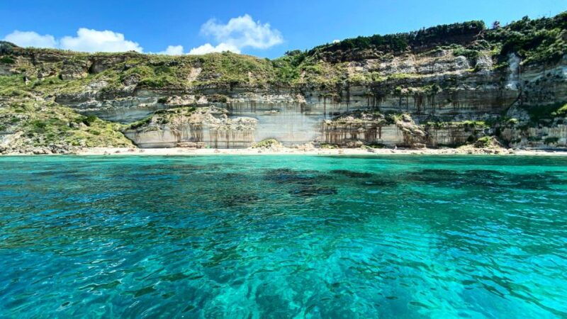 tropea-private-boat-rental-with-skipper-and-snacks