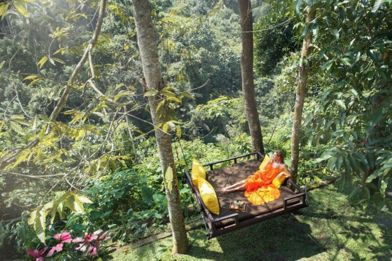 ubud-forest-spa-treatment-with-forest-swing