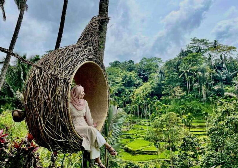 ubud-kanto-lampo-waterfall-art-market-cretya-tanah-lot