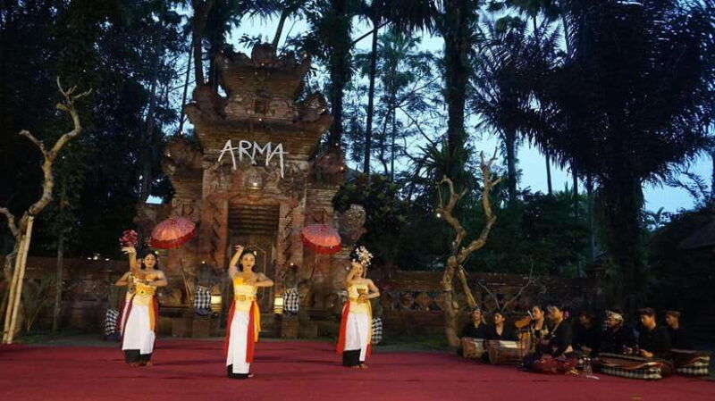 ubud-legong-sacred-sanghyang-ramayana-ballet-show-ticket