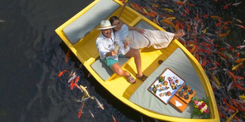 ubud-private-romantic-photo-cruise-with-food-and-drinks