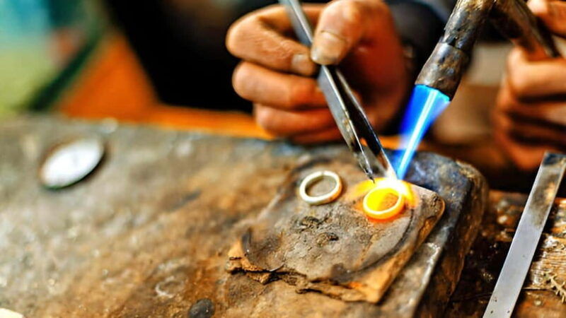 ubud-silver-jewelry-class-craft-rare-balinese-keepsake