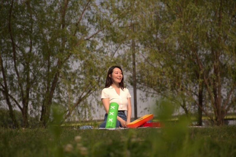 unique-native-experience-han-river-picnic-board-game-bbq