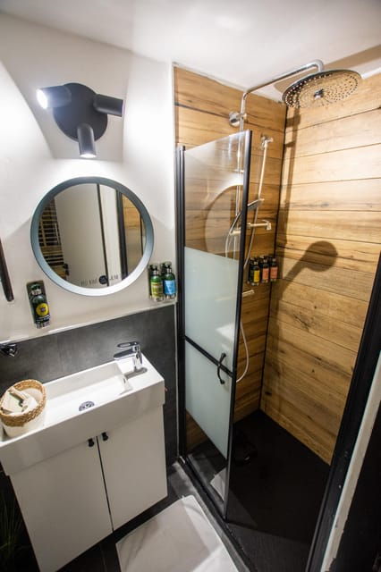 unique-private-spa-with-jacuzzi-and-sauna-in-prague