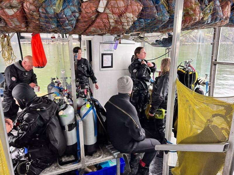 vancouver-boat-dive-for-certified-diver-tank-weight-incl