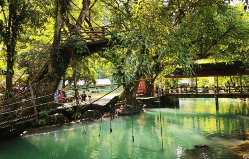 vang-vieng-ziplinecave-tubingtrekkingblue-lagoon