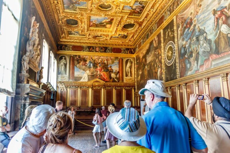 venice-doges-palace-st-marks-basilica-terrace-pala-doro