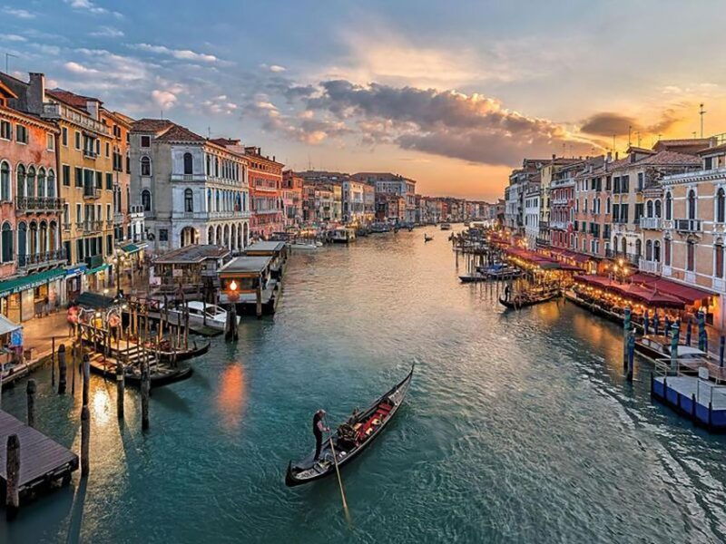 venice-hidden-treasures-walk-gondola-ride