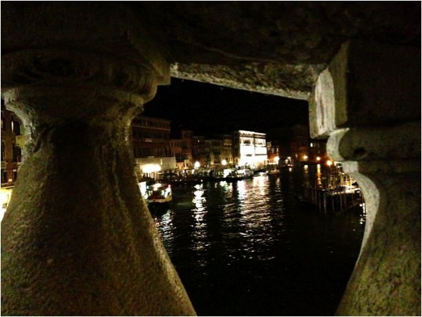 venice-private-after-dark-tour-and-gondola-ride-2