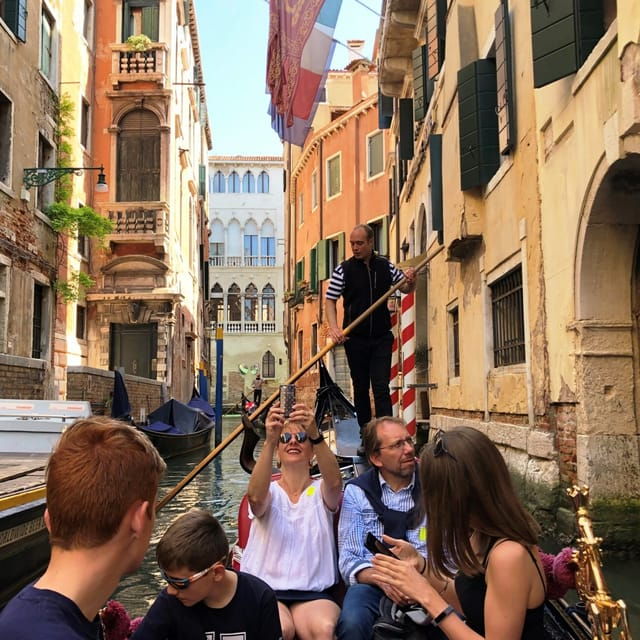 venice-private-grand-canal-gondola-ride-from-rialto