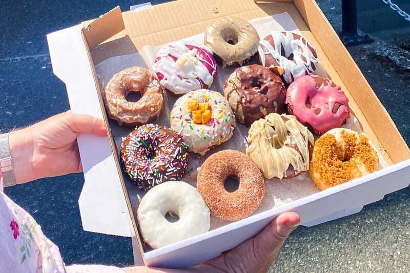 victoria-delicious-donut-adventure-by-underground-donut-tour