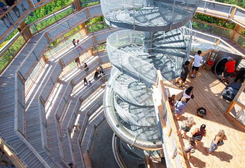 victoria-driving-tour-w-malahat-skywalk-butchart-gardens