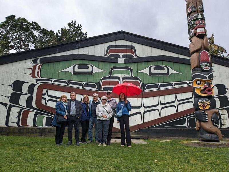 victoria-tips-based-city-highlights-walking-tour-2-5-hour