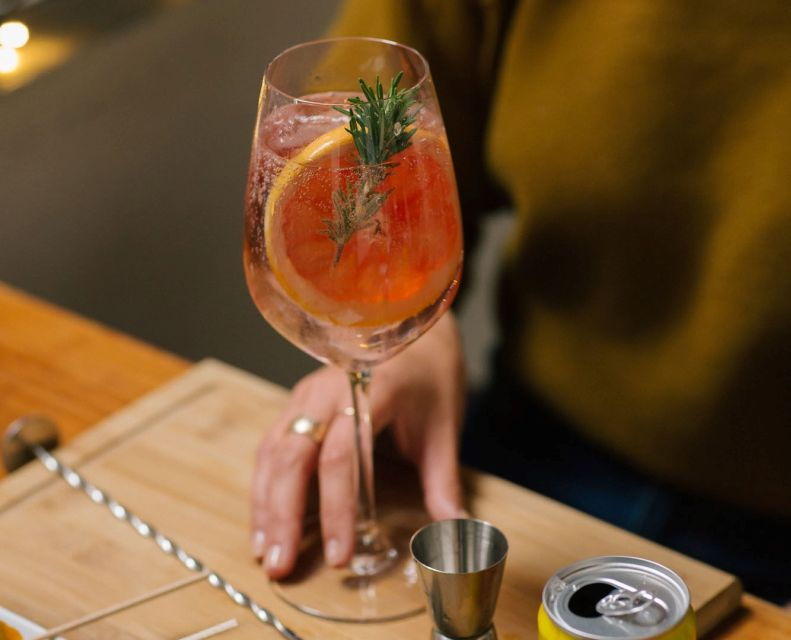 vila-nova-de-gaia-cocktail-making-workshop
