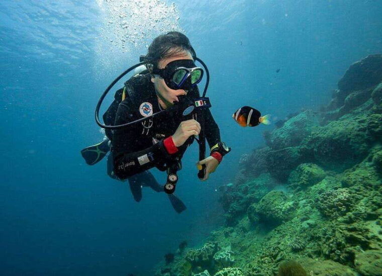 visit-cham-islands-snorkelling-scuba-diving