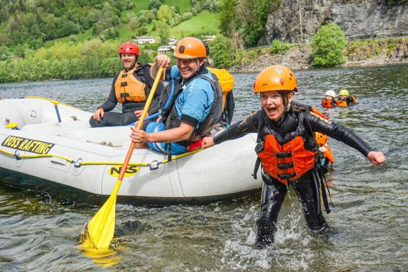 voss-family-rafting-on-the-vosso-river