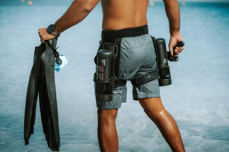 waikiki-fast-and-reliable-water-scooter-rental