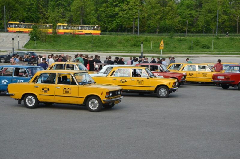 warsaw-communism-private-tour-in-a-retro-fiat