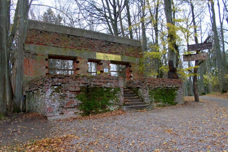 warsaw-private-full-day-wolfs-lair-tour
