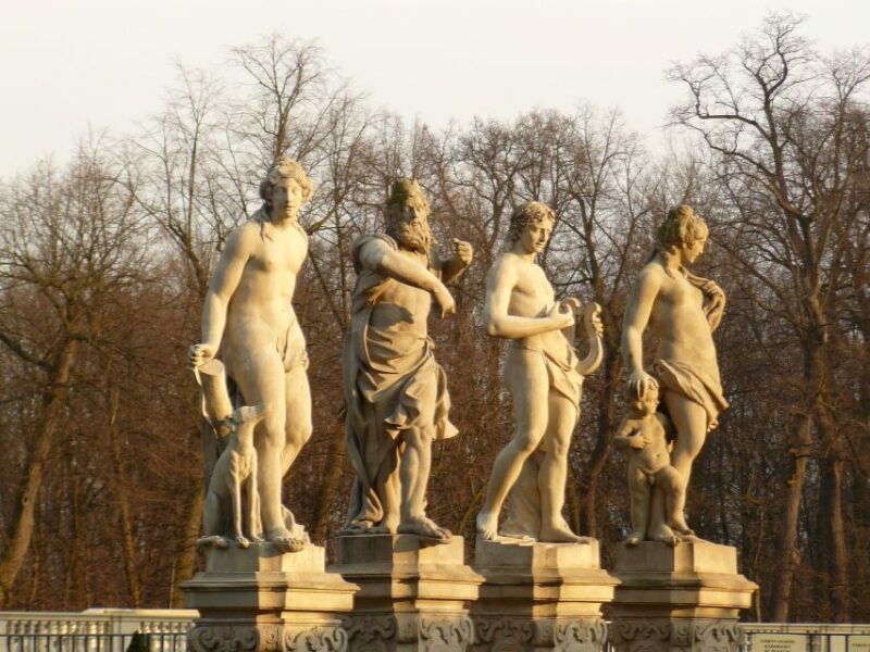 warsaw-private-tour-from-krakow-with-transport-and-guide