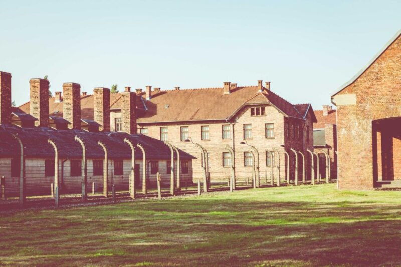warsaw-to-auschwitz-and-krakow-old-town-full-day-trip-by-car-2
