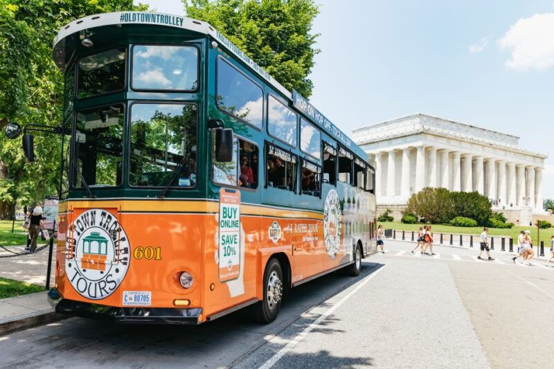 washington-dc-old-town-hop-on-hop-off-trolley-city-tour
