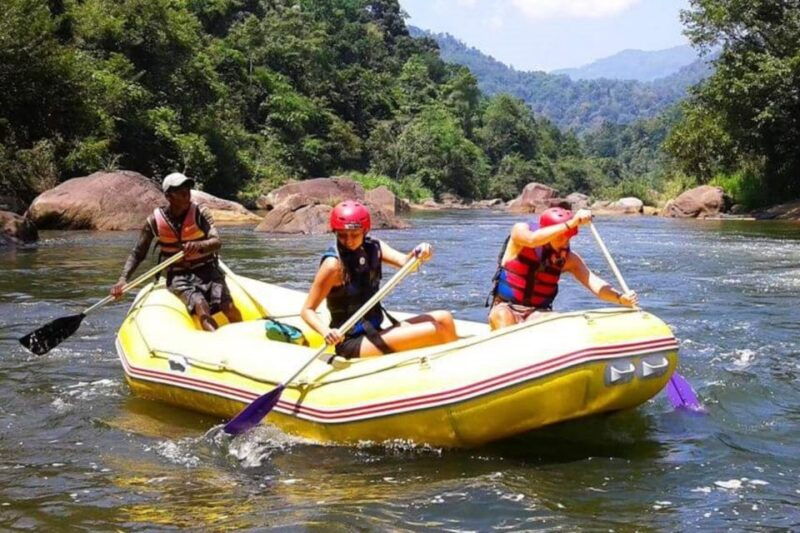 white-water-rafting-in-kitulgala