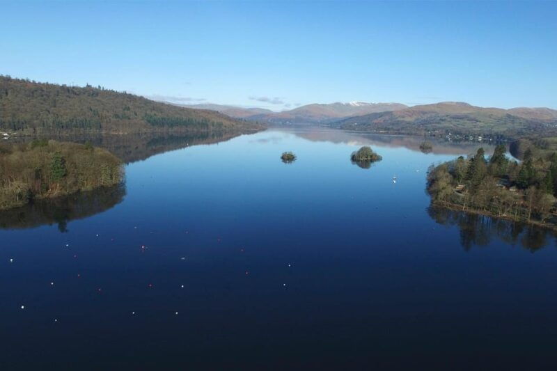 windermere-red-cruise-sail-between-bowness-and-ambleside