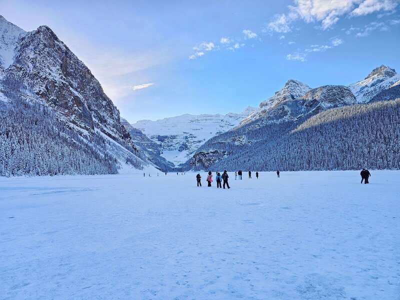 winter-full-day-private-tour-banff-icefield-parkway-trip