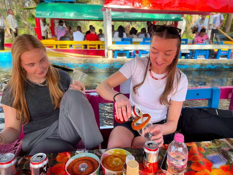 xochimilco-traditional-boat-tour-culture-and-fun