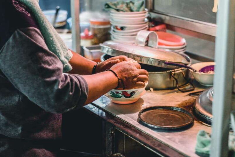 yogyakarta-guided-city-walk-and-food-tour