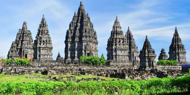 yogyakarta-prambanan-temple-afternoon-tour-and-dinner