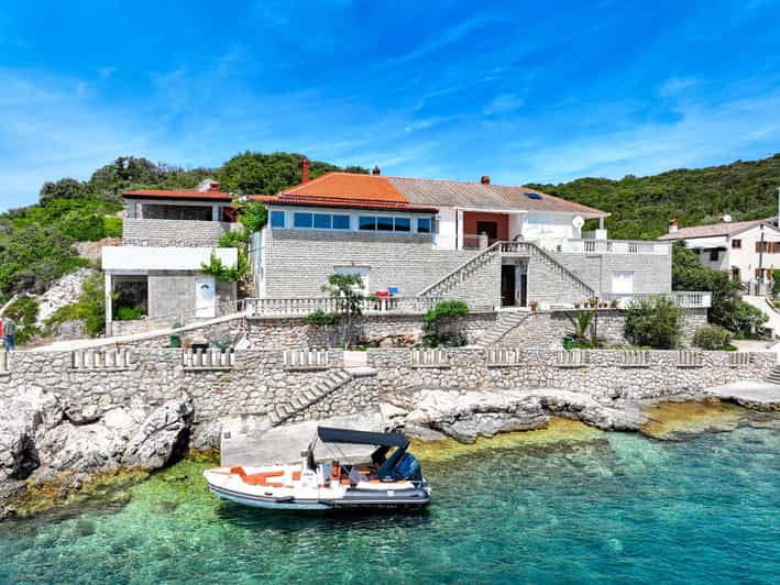 zadar-speedboat-tour-best-of-4-islands-6-stops-with-lunch