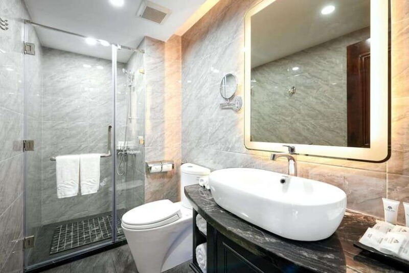 2-day-cruise-from-halong-to-lan-ha-bay-by-paradise-grand