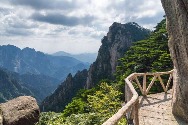 2-days-huangshan-private-tour-for-essence-of-yellow-mountain
