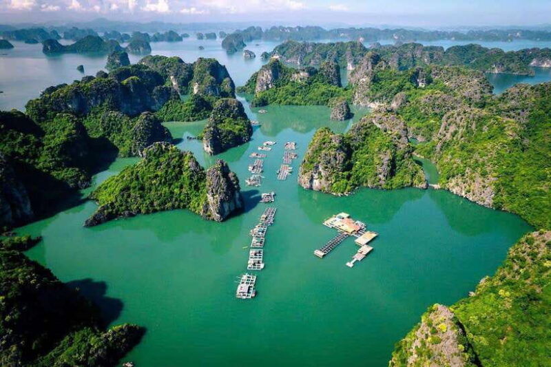 2-hour-private-canoe-discover-the-best-of-ha-long-bay