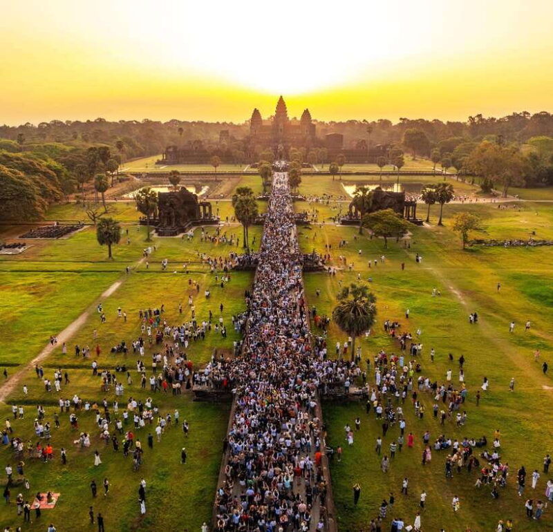 3-day-authentic-angkor-experience-and-floating-community