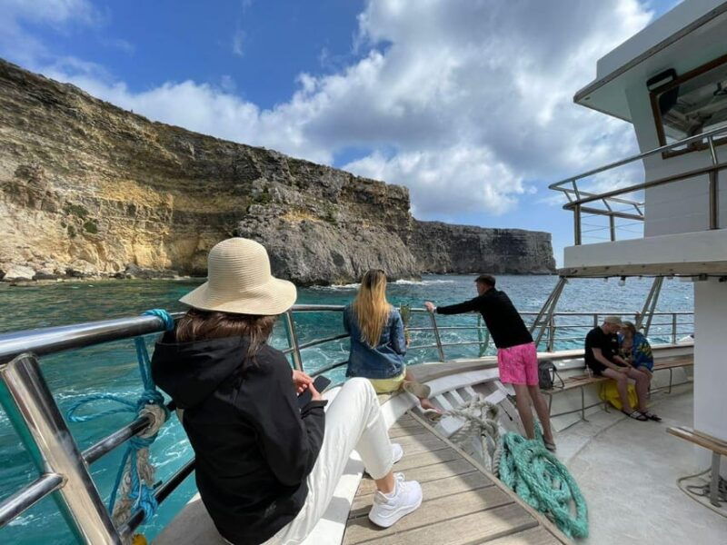 3-islands-cruise-gozo-comino-blue-lagoon-caves