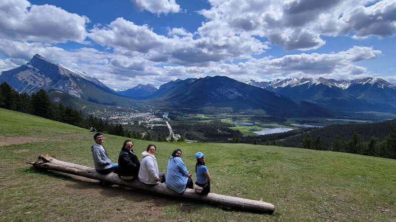 airport-pickup-private-tour-from-calgary-to-the-rockies