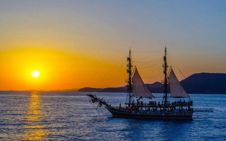 alanya-sunset-boat-includes-soft-drinks-and-dinner