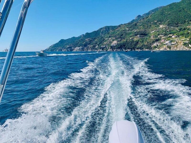 amalfi-coast-rent-boat-from-salerno-without-license