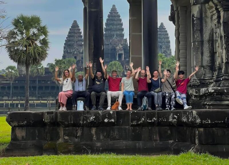 angkor-wat-2-day-complex-sun-rise-sun-set-with-guided-tour