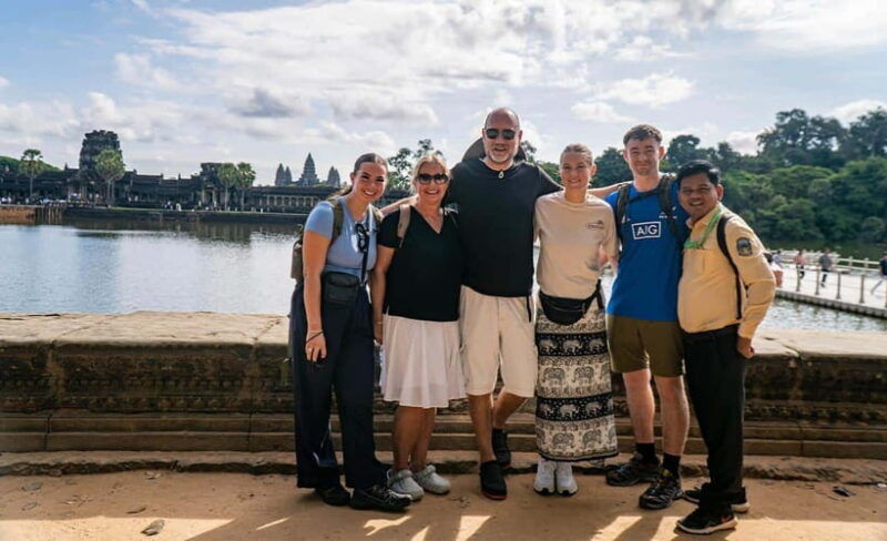 angkor-wat-guided-vespa-tour-inclusive-lunch-at-local-house